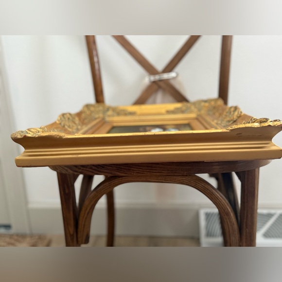 Gorgeous Bunny Painting in Ornate Gold Frame - Picture 7 of 9